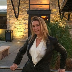 Meet your Posher, Donnalee